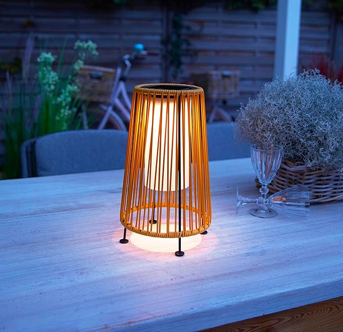 Solaro rotan vloerlamp
