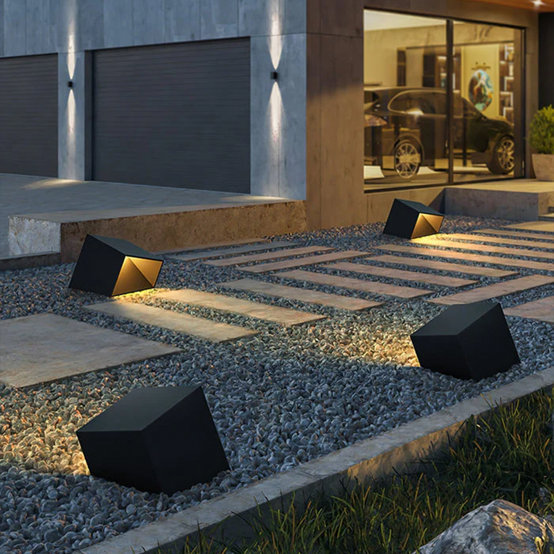 SoliCube™ – Compacte Solar Tuinlamp