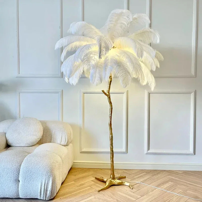 Feathra – Luxe vloerlamp met struisvogelveren voor woon- of slaapkamerdecoratie