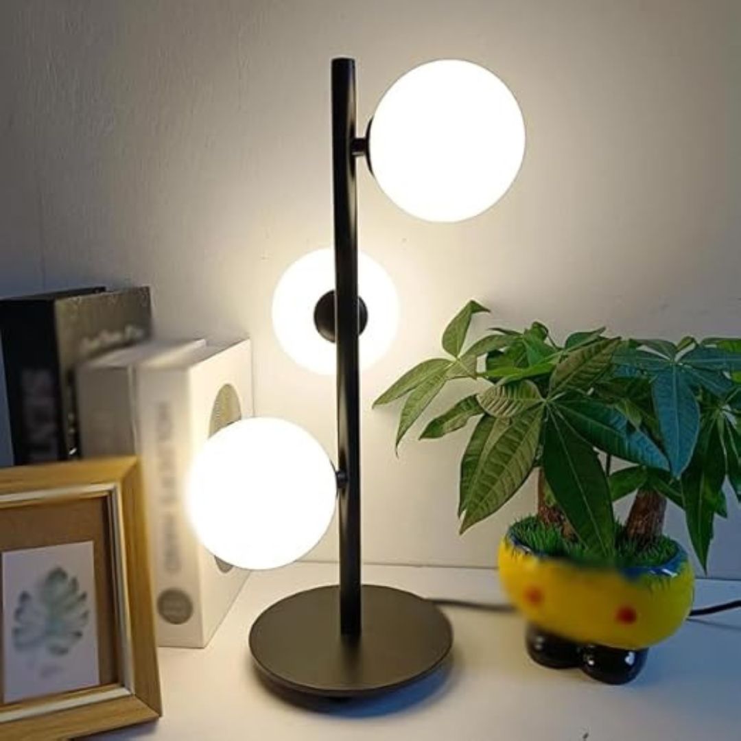 Galaxy - Noordse Glazen Tafellamp