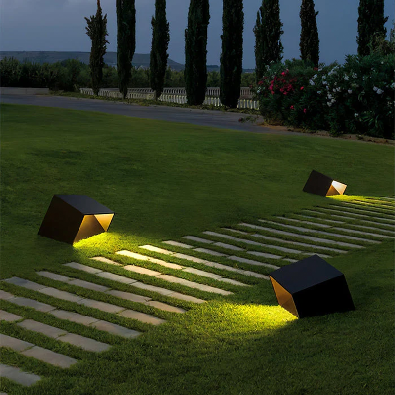 SoliCube™ – Compacte Solar Tuinlamp