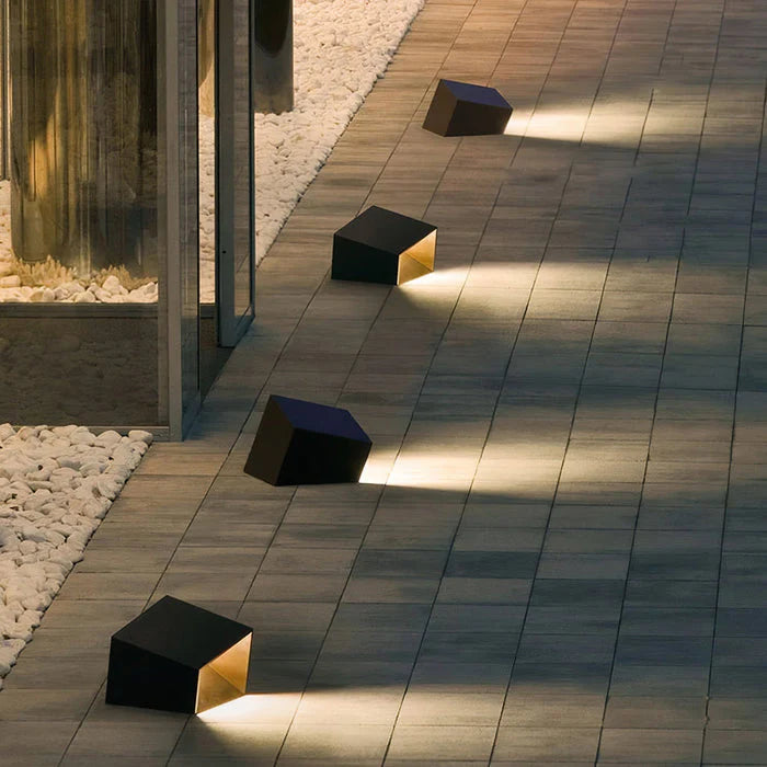 SoliCube™ – Compacte Solar Tuinlamp