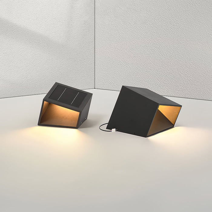 SoliCube™ – Compacte Solar Tuinlamp
