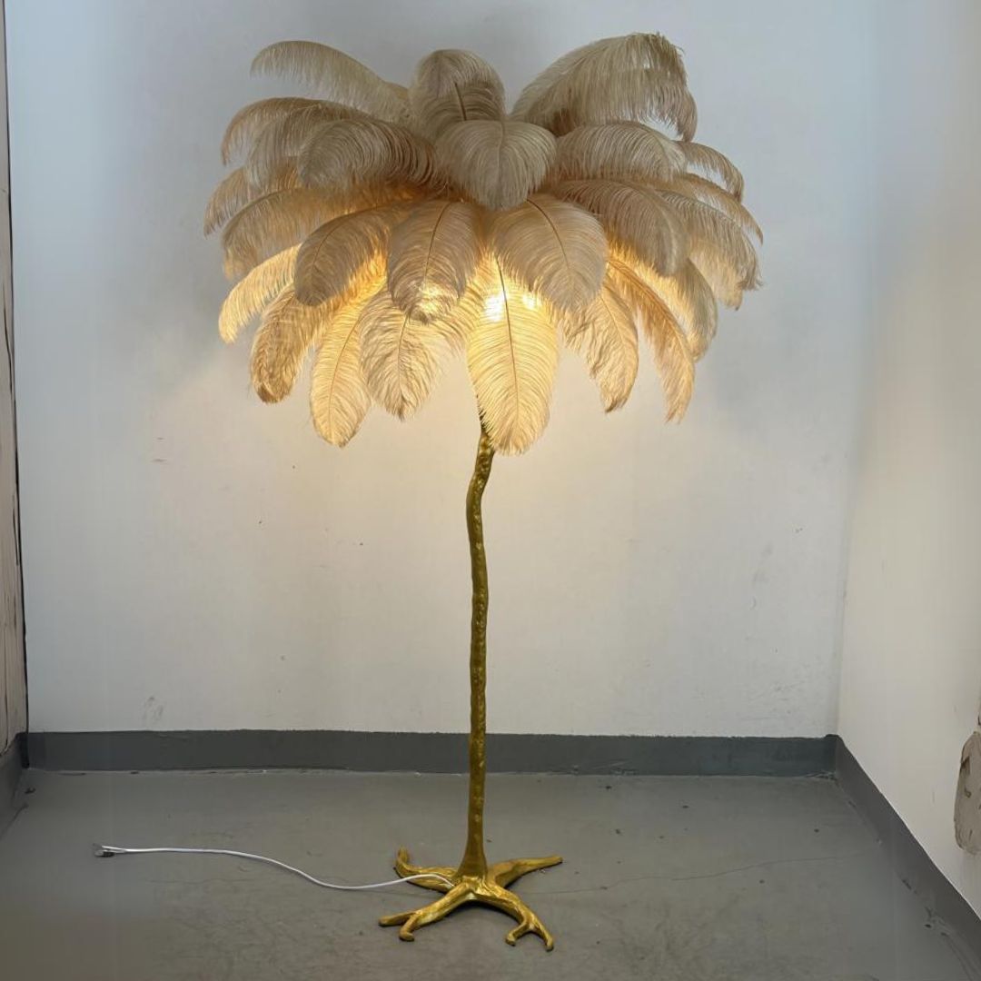 Feathra – Luxe vloerlamp met struisvogelveren voor woon- of slaapkamerdecoratie