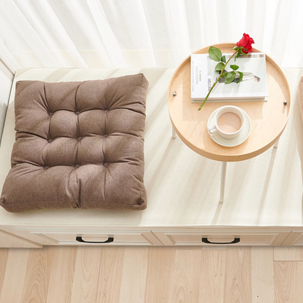 Cuvia - Linen cushion with mother-of-pearl cotton