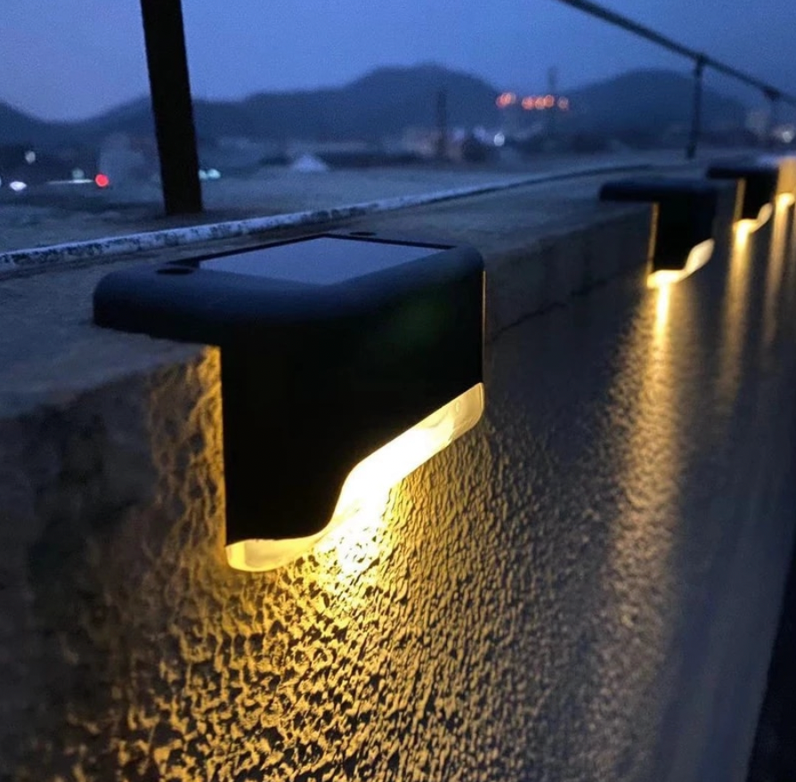 LED tuinlamp op zonne-energie voor hek en patio